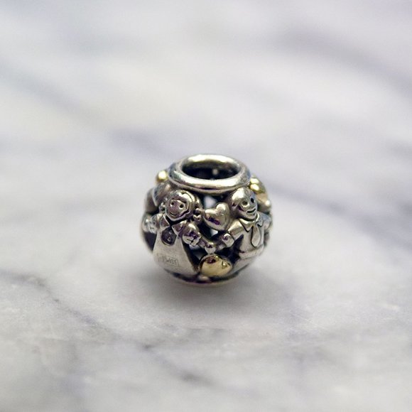 PANDORA Family Forever Charm I Sterling Silver with 14k Yellow Gold 791040 - Picture 3 of 15